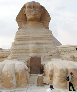 http://www.newdawnmagazine.com/wp-content/uploads/2014/02/01Schoch_SphinxPhoto_SchochOnRight.jpg